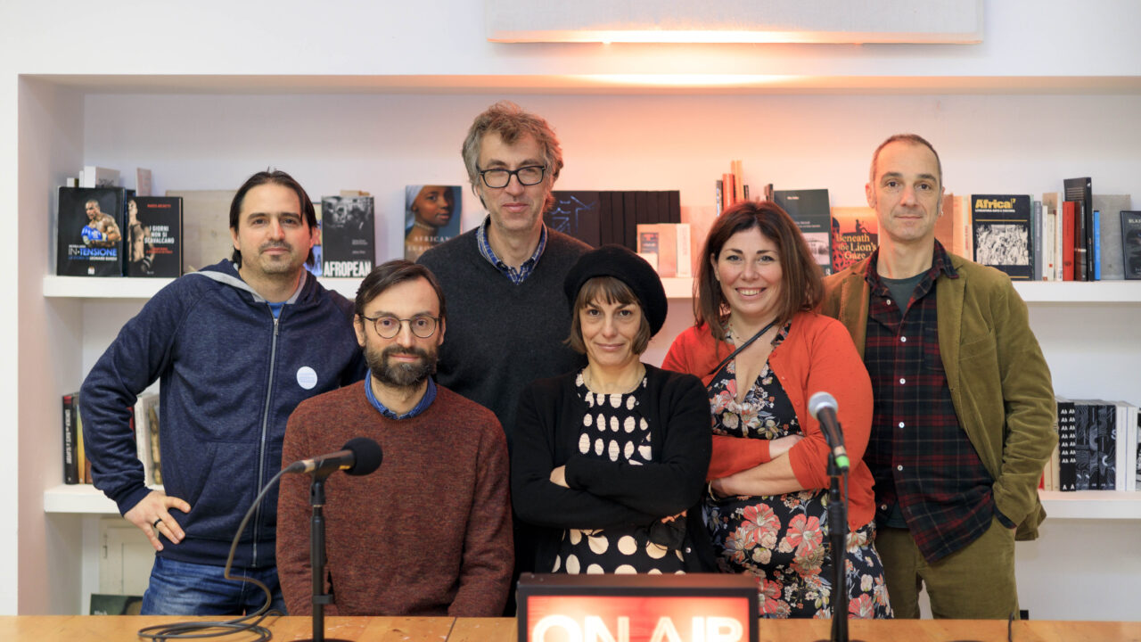 Genova, vent'anni dopo. Un cuscino in testa non basta. Foto del panel a Lucia festival 2021 con Daria Corrias, Annalisa Camilli, Giacomo Locci, Mauro Pescio, Andrea Borgnino e Tiziano Bonini